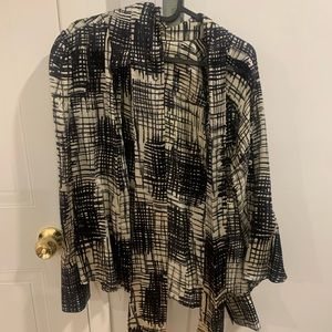 Blouse size 6